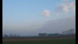 preview picture of video 'Gruppo Aeromodellistico Cremonese 01.01.2011.wmv'