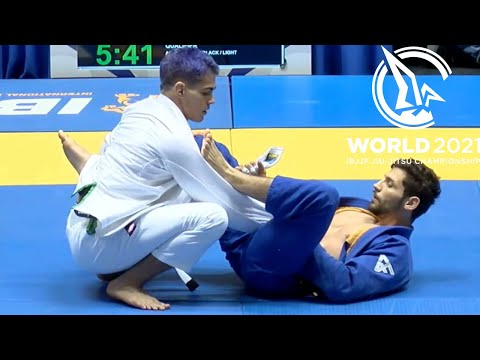 Levi Jones-Leary v Leon Larman / World Championship 2021