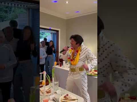 Funky Elvis Viva lasagna