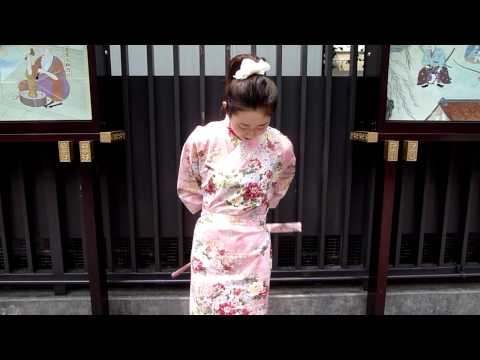 How to wear Japanese "KIMONO" robe