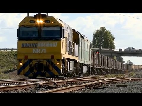 Pacific National Steel Train At Gheringhap - PoathTV Australian Railways