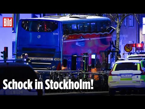 Stockholm: Bus rast in Haltestelle! Mehrere Tote!