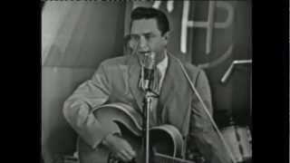 Johnny Cash (Live) - Ways Of A Woman In Love