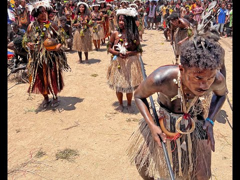 Dynamic and colourful Milne Bay group at Waigani Christian College Independence Cultural Show