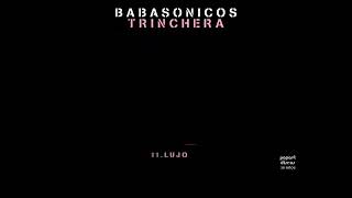 Lujo Lyrics English Translation