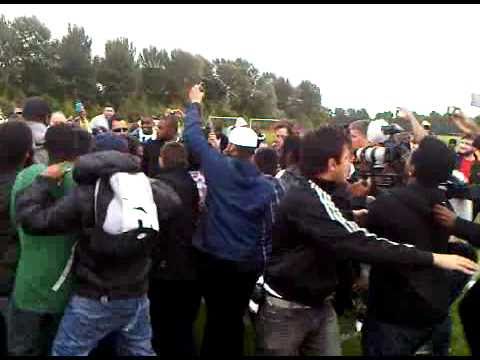 LIONEL MESSI MOBBED IN HACKNEY MARSHES