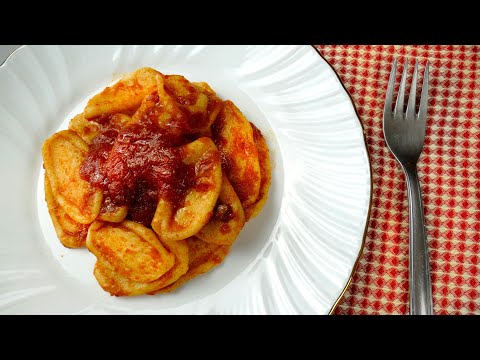 Il Mondo di Antonietta Polcaro - Gnocco avellinese con ragù di carne.