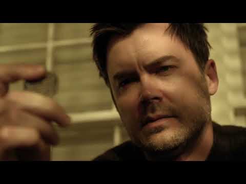 Zeke is worried about Cal - 4x07