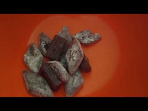 MongoTV_8728 - SMIDER RESTEN AF POSER CHIPS UD I SKRALDESPAND LANGFREDAG AFTEN