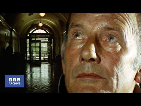 1968: Reflections on DUNDEE in the 1930s | Cameron Country | Writers and Wordsmiths | BBC Archive
