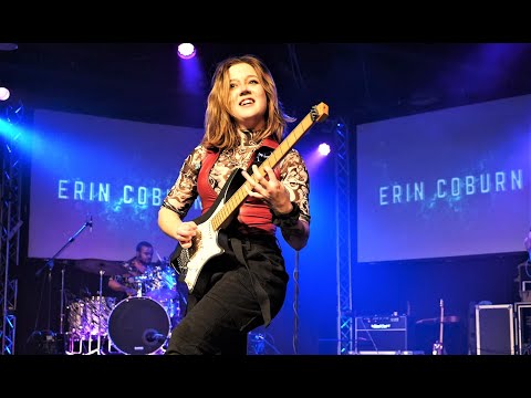 Erin Coburn Live  Rockin' her song "Friendzone" in Fort Wayne 12/3/22