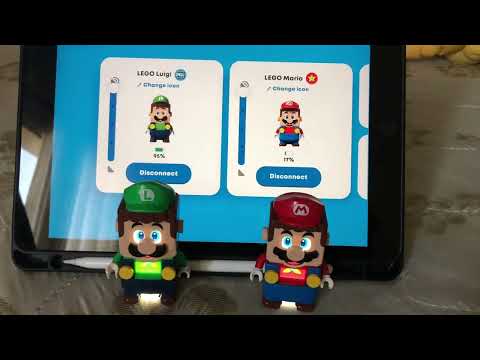 Connecting Lego Luigi and Low Battery Lego Mario together + LEGO Super Mario App (getting old)