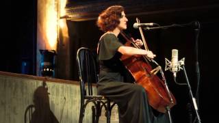 Laura Moody - Turn Away live at Wilton's Music Hall