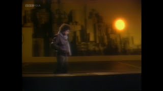 Leo Sayer - Have You Ever Been In Love? (Video)