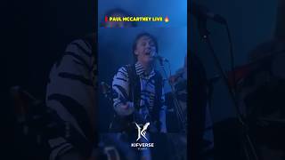 Download lagu Rocking Hard With Paul McCartney 🎸⚡#paulmccartney #thebeatles #getback #rocknroll #70s #kifverse mp3