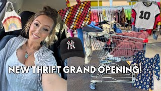 RED WHITE AND BLUE THRIFT GRAND OPENING IN SAN DIEGO | OPENING DAY THRIFTING