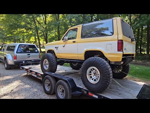 Detailed Walk Around Video LS Swapped Bronco II 5.3 V8 4L60E NP241C Long Arm 4 Link 40s Beadlocks