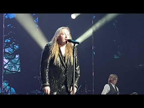 Kelly family 02.02.2020 over the hump "the wolf" Sport- und Kongresshalle Schwerin