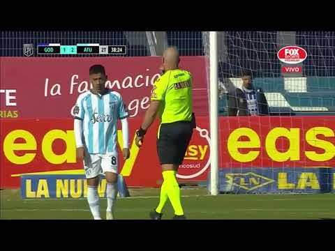 La polemica. ¿Fue penal a Matías Ramírez?