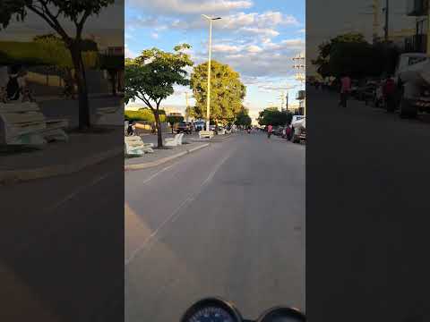 avenida principal do bairro Santa Rosa na cidade de floresta Pernambuco Brasil sertão.