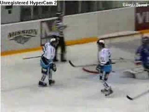 Lukko-Pelicans 10.1.08 Kari Sihvosen taklaus ja pari maalia