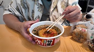 コンビニ飯でどん兵衛カップそばとおにぎりを貪り尽くす