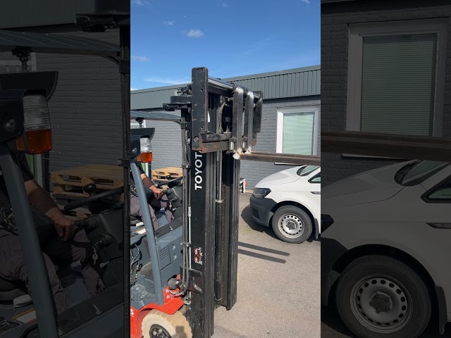 1390452 Forklift - Toyota 8FBMT16