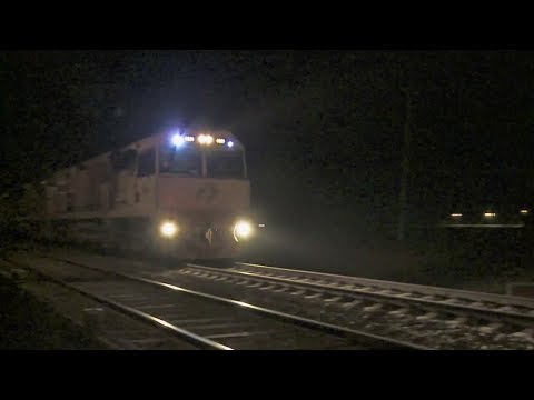 Aurizon MP1 Containers - PoathTV Australian Trains & Railways