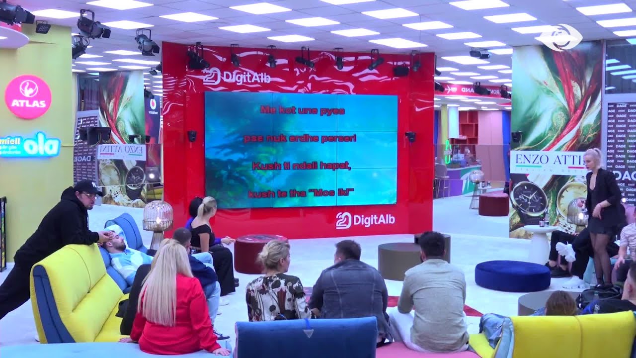 “Ndizet” atmosfera në shtëpi/ Banorët bëhen bashkë!