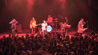 The Growlers - &quot;Going Gets Tough&quot; (Live)