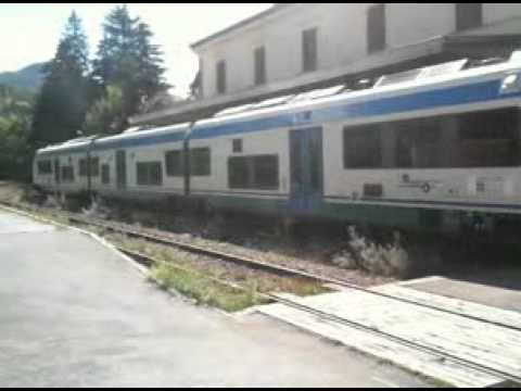 REGIONALE VENTIMIGLIA CUNEO 13:05 "MINUETTO" GARE DE TENDE FRANCE