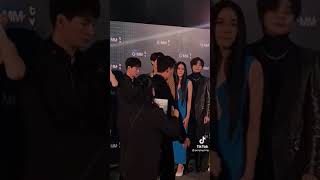 Download lagu Win looking For Prim           #winmetawin #primiily #winprim #kavinkaning #F4thailand #goodolddays mp3