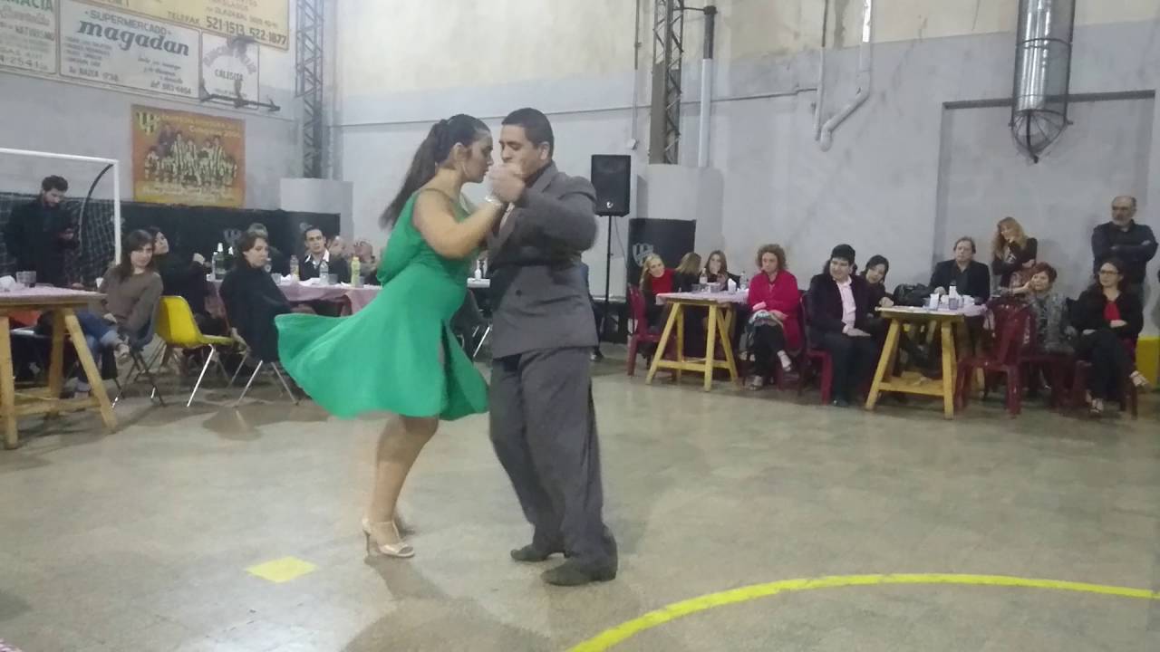 Carlos Estigarribia y Laura Sastría, milonga el Moran 2/4