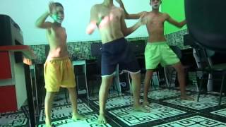 preview picture of video 'Dança  do Mauricio kubrusly em inhapi'