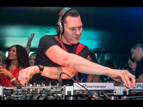 Dj Tiesto And Nicolas Hithcock - In My Memory (Live)