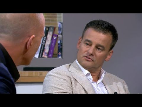 Wilfred Genee vs. Maxim Hartman: "Ik nodig je nooit meer uit" - VI ORANJE BLIJFT THUIS