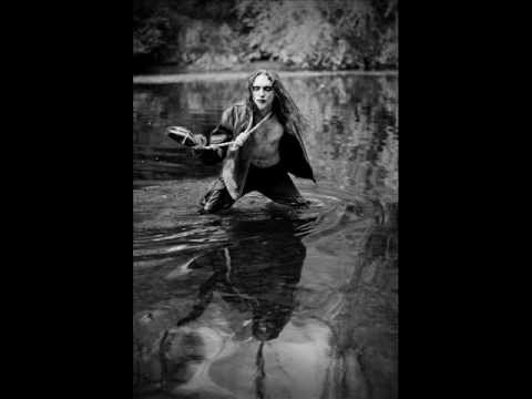 Absurdoom - Utopljene duše (Drowned souls)