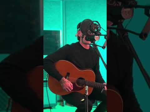 Louis Berry - The Smoker (Acoustic 1)