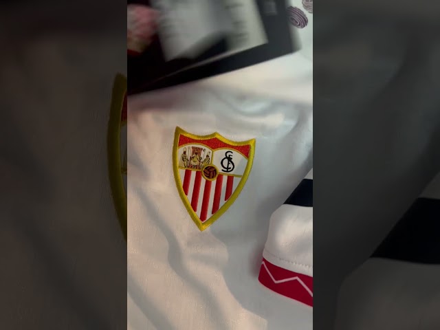 Vídeo relacionado con Castore Sevilla FC 24/25 Replica Home Short Sleeve T-Shirt M
