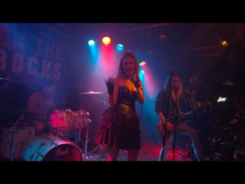 NETTA DAHLBERG Run for Cover - Alone (Heart cover)