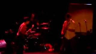 Land of Talk - Speak To Me Bones (live)