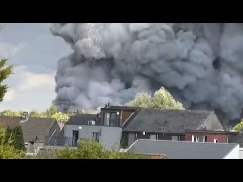 Video Thumbnail: WATCH: Fire destroys main stage at Belgium’s Tomorrowland festival