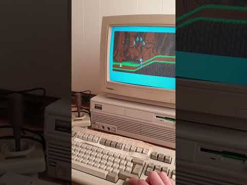 Commander Keen 4 Tandy 1000 on a Tandy 1000 TL