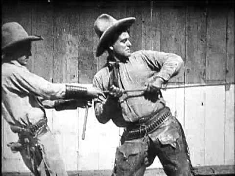 How the Cowboy Makes his Lariat 1917