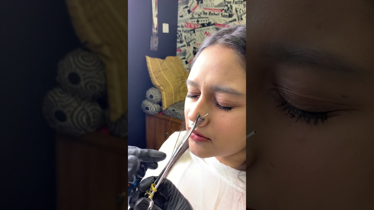 She got a super cute new Nose Piercing! 😇😇