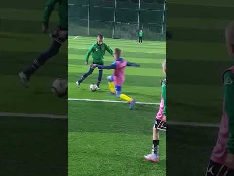 Justin antrenament fotbal Club Tigers Vaslui