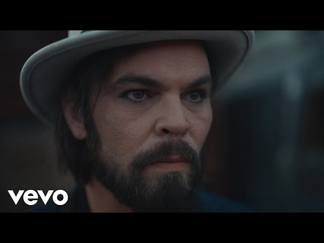 Gaz Coombes: The Musical Story of a British Rock Legend