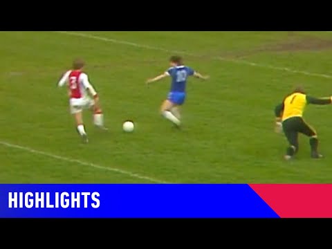 Highlights • Ajax - MVV Maastricht (20-04-1980)
