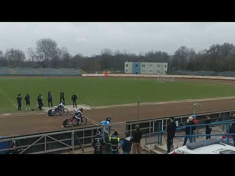 Speedway Wanda Kraków Trening 27 marca Zerwanie Taśmy