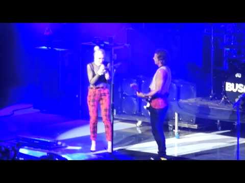 KROQ Almost Acoustic Christmas 2012 Live - Bush - Glycerine (feat. Gwen Stefani)